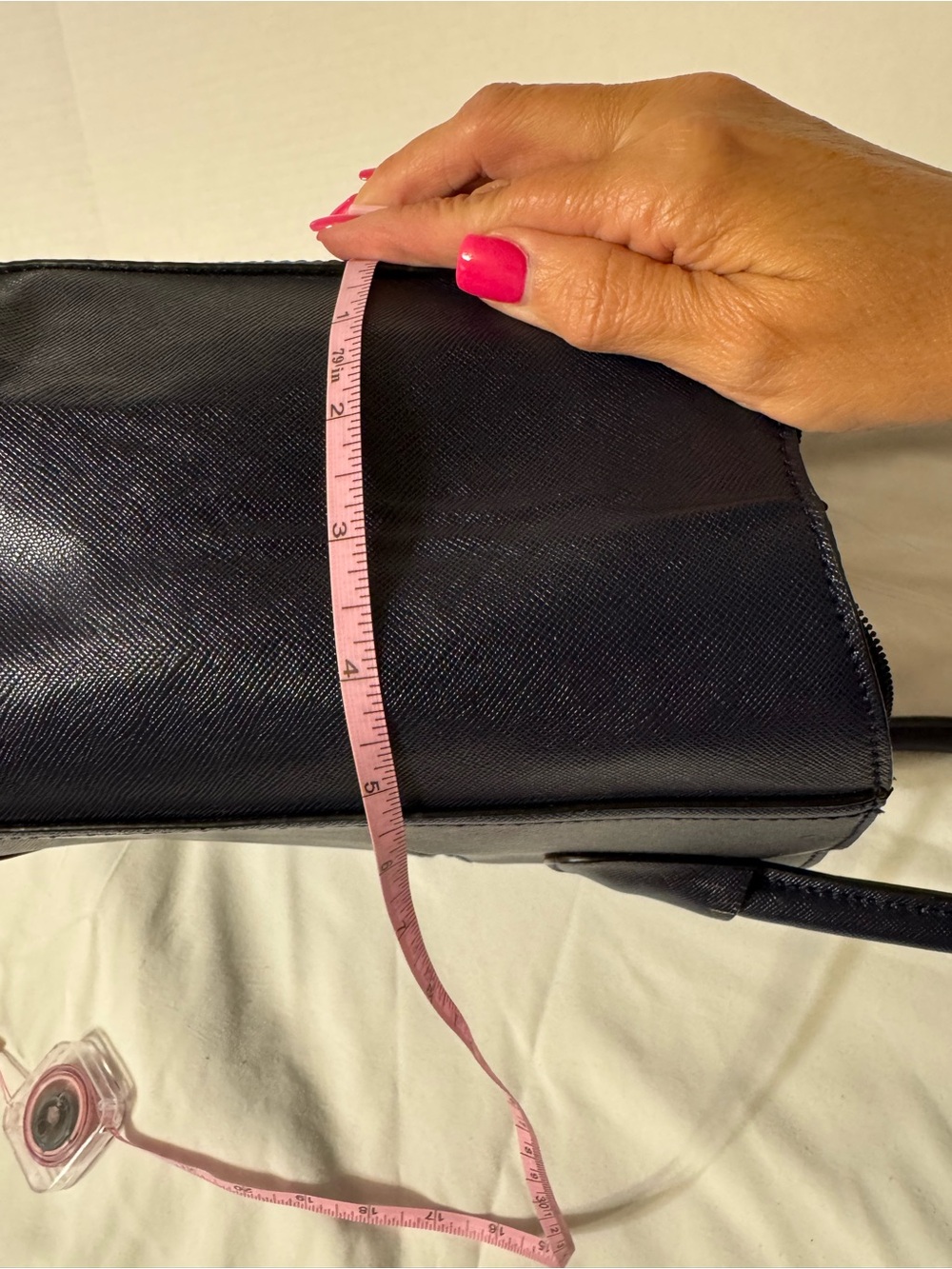 LaTerre Fashion Handbag/Tote with Gold Padlock Accent - Picture 9 of 9